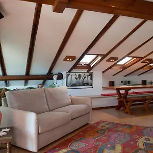 Casa vacanze Mansarda Di Carlotta, Catania